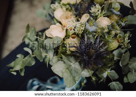 wedding bouquet with blue details