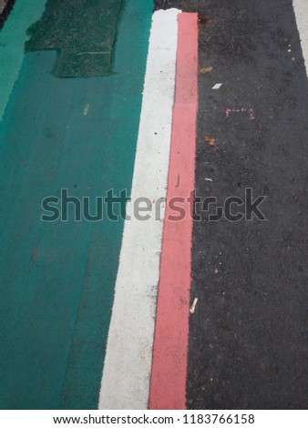 Roadside red line
