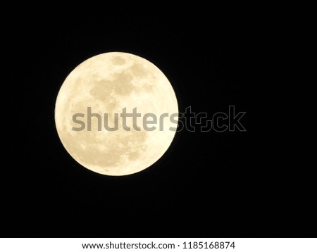 phase of Lunar, Full Moon, It is an astronomical body that orbits planet Earth. Natural satellite 