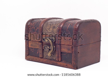 front of a old wood box in a white background  Royalty-Free Stock Photo #1185606388