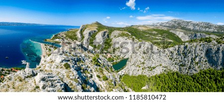 A panoramic picture of Omis and the mountains in Dalmatia in Croatia