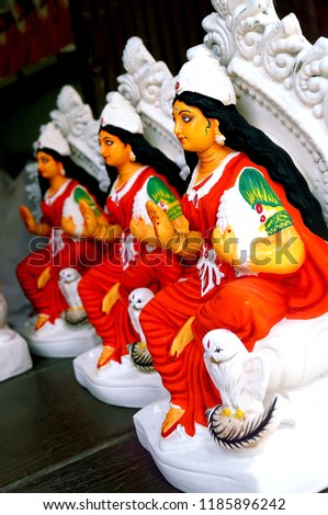 Idols of Goddess Durga for sale