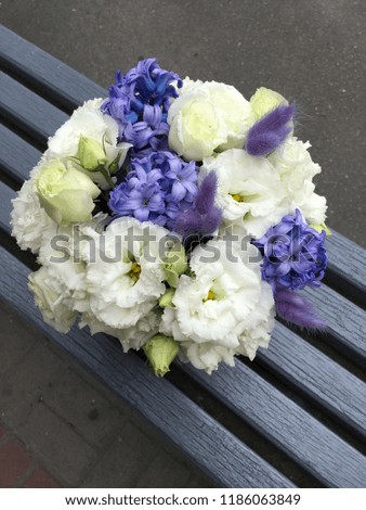 Bouquet of flowers on the bench
