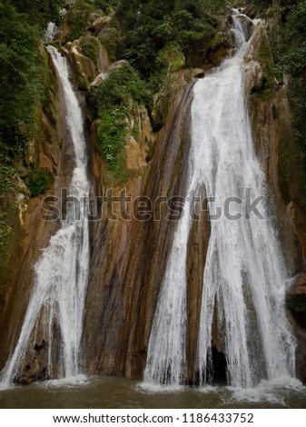 Picture of kanpty fall Mussoorie