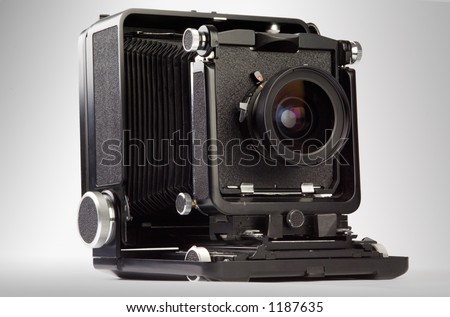 Old style large format camera with bellows