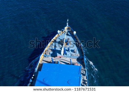 Nose of the ship in the sea - top view