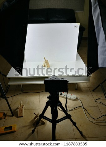 product photography behind the scenes with camera softbox and object