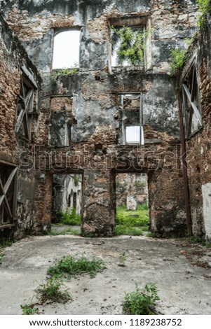 ruins of a building