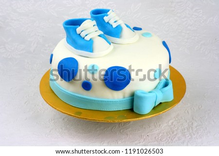 Blue and white theme cake for baby 
