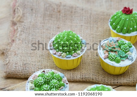 Birthday cake with Cream cactus