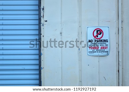 Close up image of garage door