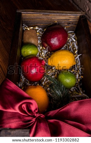 Box wooden gift fruit red burgundy yellow green multi-colored lemon lime apple pear