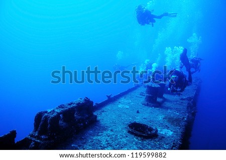 Divers and Marine shipwreck (Fort Marion) Royalty-Free Stock Photo #119599882