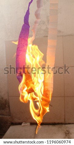 Burning Paper with fast shutter speed