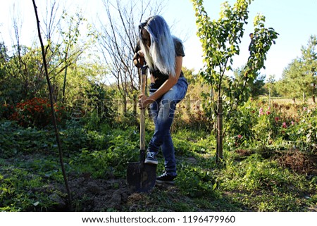 gardening woman picture