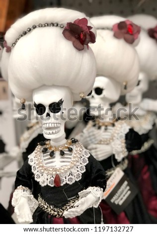 Line of 3 female skeletons in a row - halloween & dia de los muertos decorations