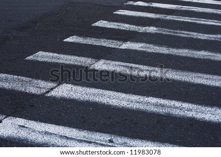 Pedestrian road crossing area