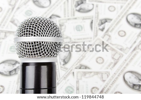 Professional microphone against money