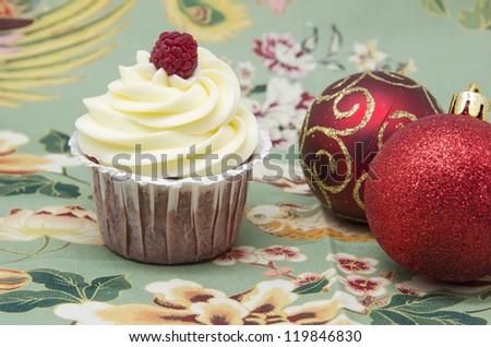 Cupcake with a background with Christmas decoration