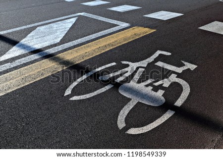 horizontal road signs