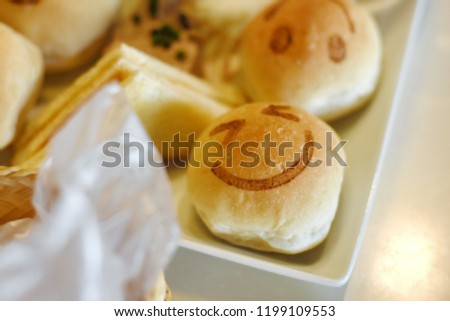 delicious smile bread