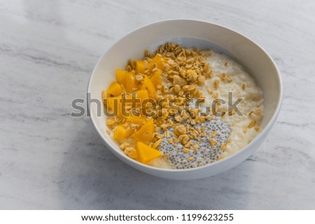 cereal with oatmeal and fruit