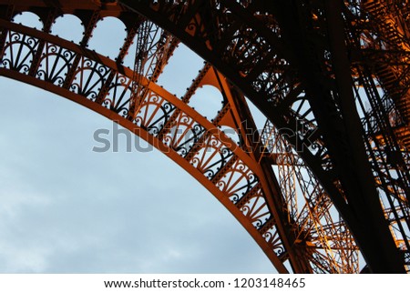 Tour Eiffel Arc