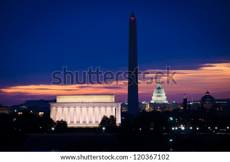 Washington DC skyline view with Lincoln Memorial, Washington Monument and US Capitol Building at sunrise