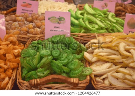 Exposure of freeze-dried and dehydrated exotic fruit
