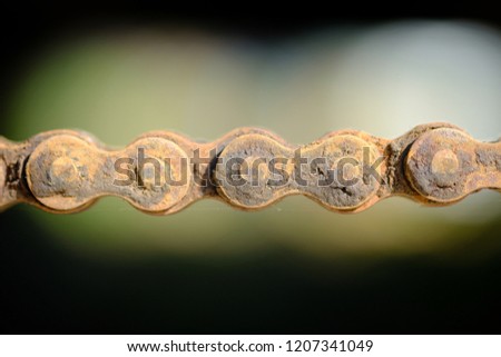 
rusty bicycle chain 