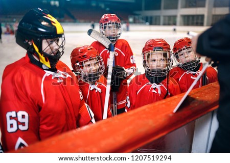 strategy coach in game hockey in ice matches

