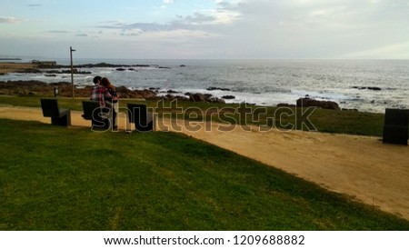 Dating couple on the coast