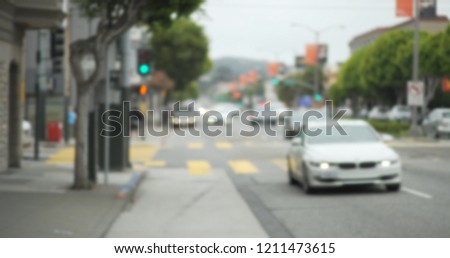 Street scene of daytime traffic in San Francisco