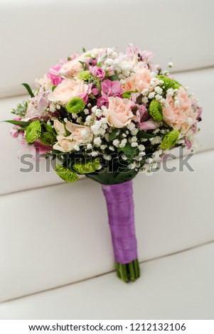 the bride's bouquet, wedding day, wedding flowers