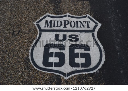 Middle Point Route 66 USA Royalty-Free Stock Photo #1213762927