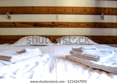 Chalet Hotel bedroom