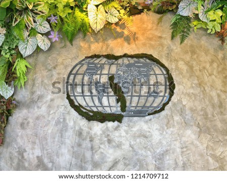 World map iron Decorated with a variety of plants.