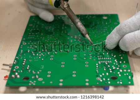 Soldering the PCB board