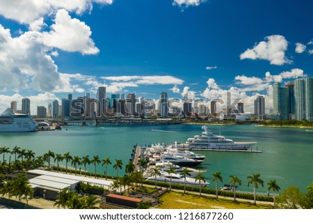 Aerial scenic image Downtown Miami and Island Gardens Marina polarizer filter