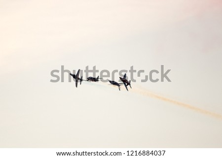 planes doing stunts