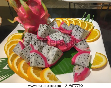 close up dragon fruit slices in the plate 