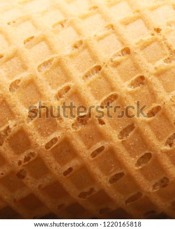 texture of an ice cream cone