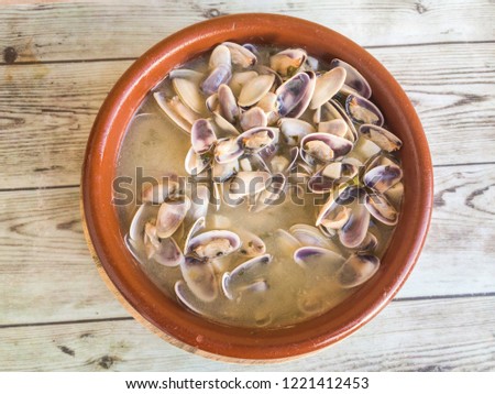 garlic baby clams
