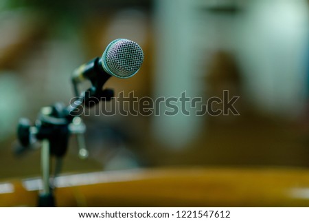 microphone on stage, speaker, 