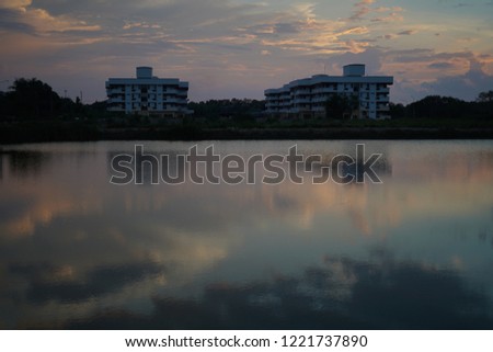 Sunset on the water With the evening sky