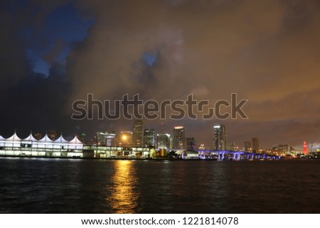 downtown miami at night