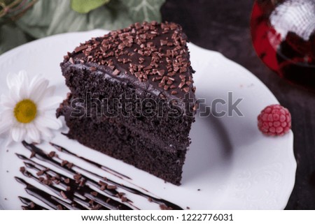 Chocolate Brownie Hazelnut Powder and raspberries 