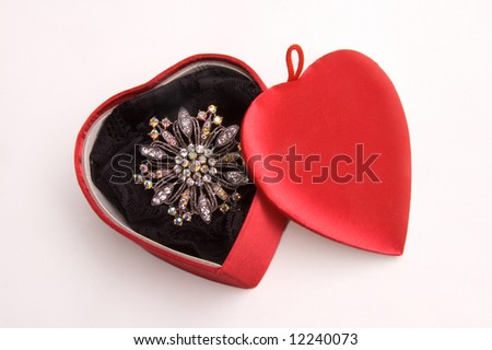 Diamond Brooch In Heart Box