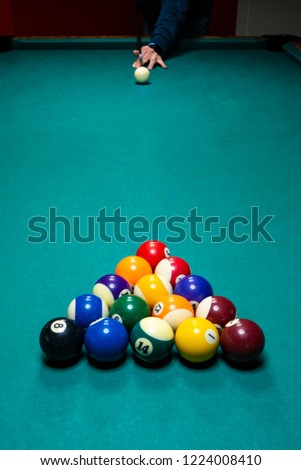 Billiard game pictures