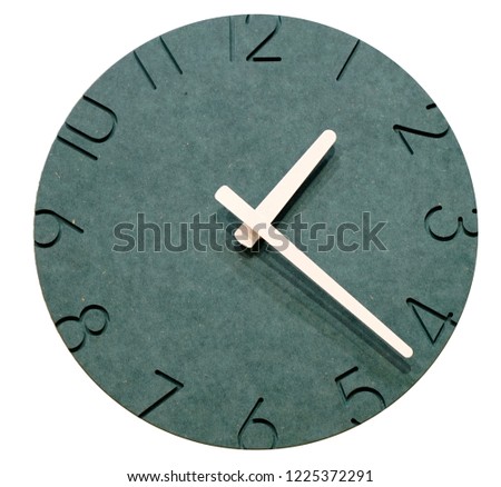 Round style numeric wall clock